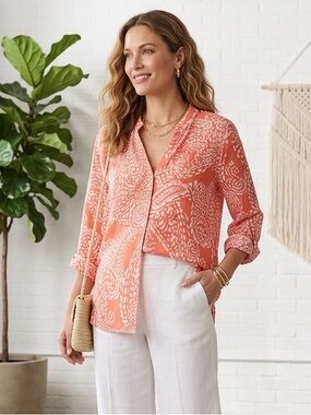 Chico’s Coral Paisley Blouse 🧡